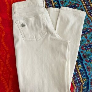 Rock & Republic Cream Straight Leg Jeans